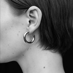 Sophie Buhai small everyday hoops